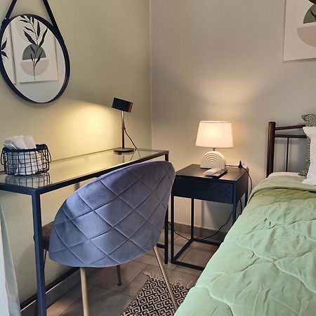 Olivia Apartment-Private Parking Chalkida Luaran gambar