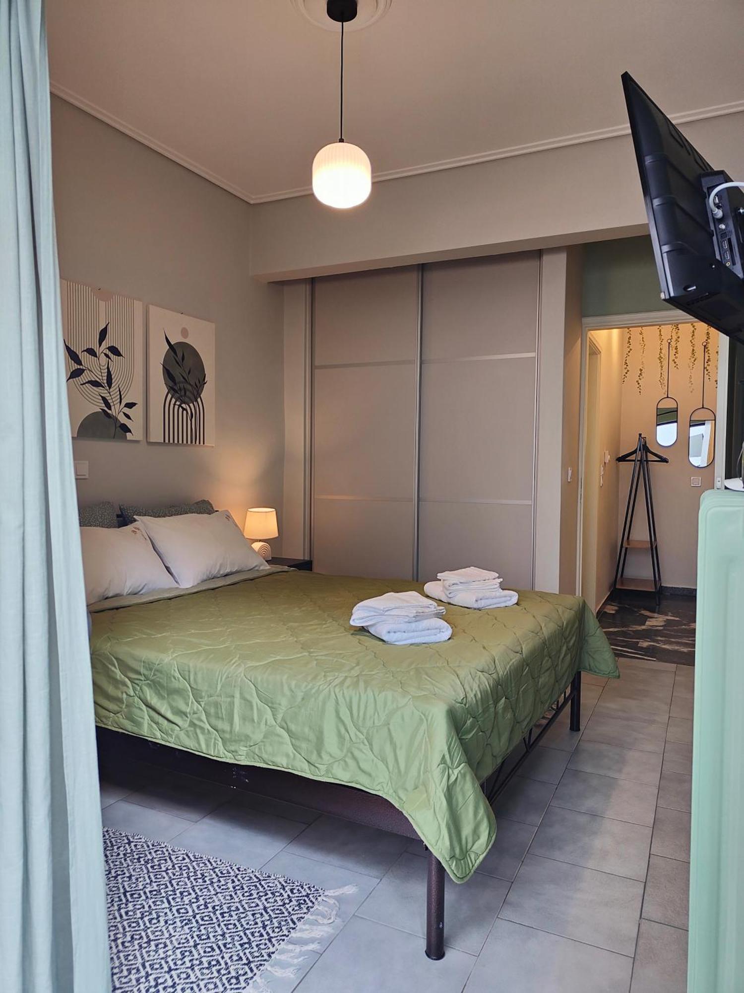 Olivia Apartment-Private Parking Chalkida Luaran gambar