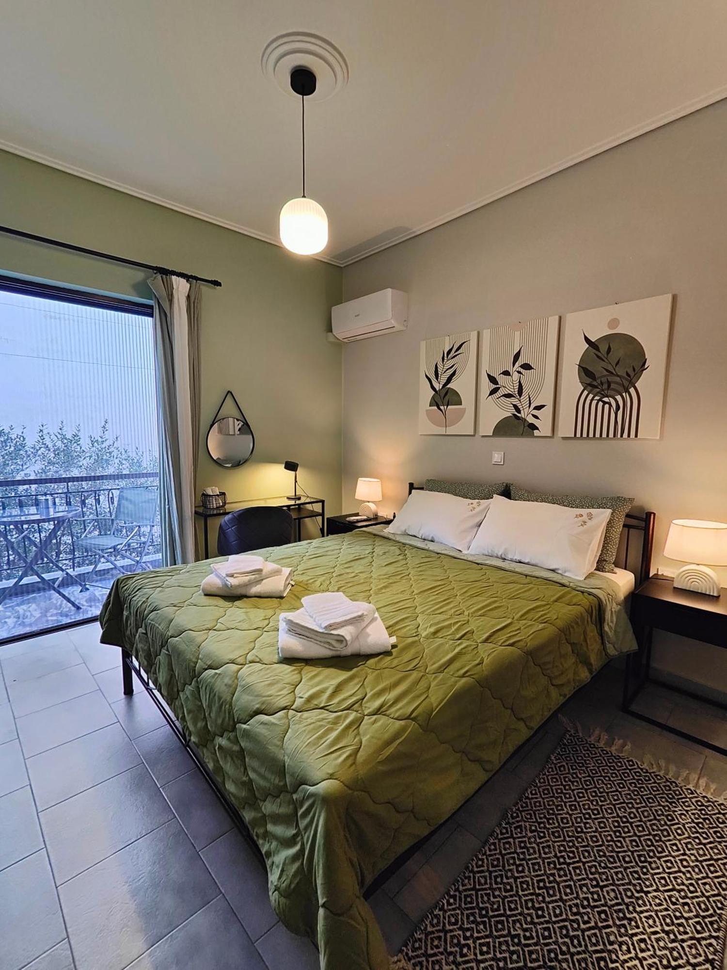Olivia Apartment-Private Parking Chalkida Luaran gambar